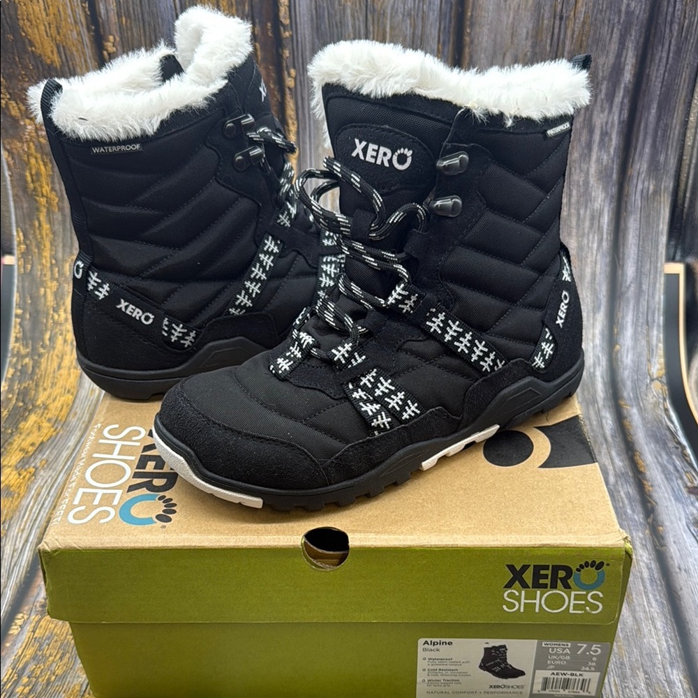 Women's Xero Alpine Black Winter Boots sz 7.5